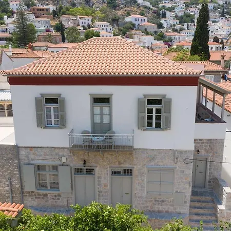 Aparthotel Livin Hydra Garden