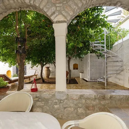 Livin Hydra Garden * Hydra (Saronic Islands)